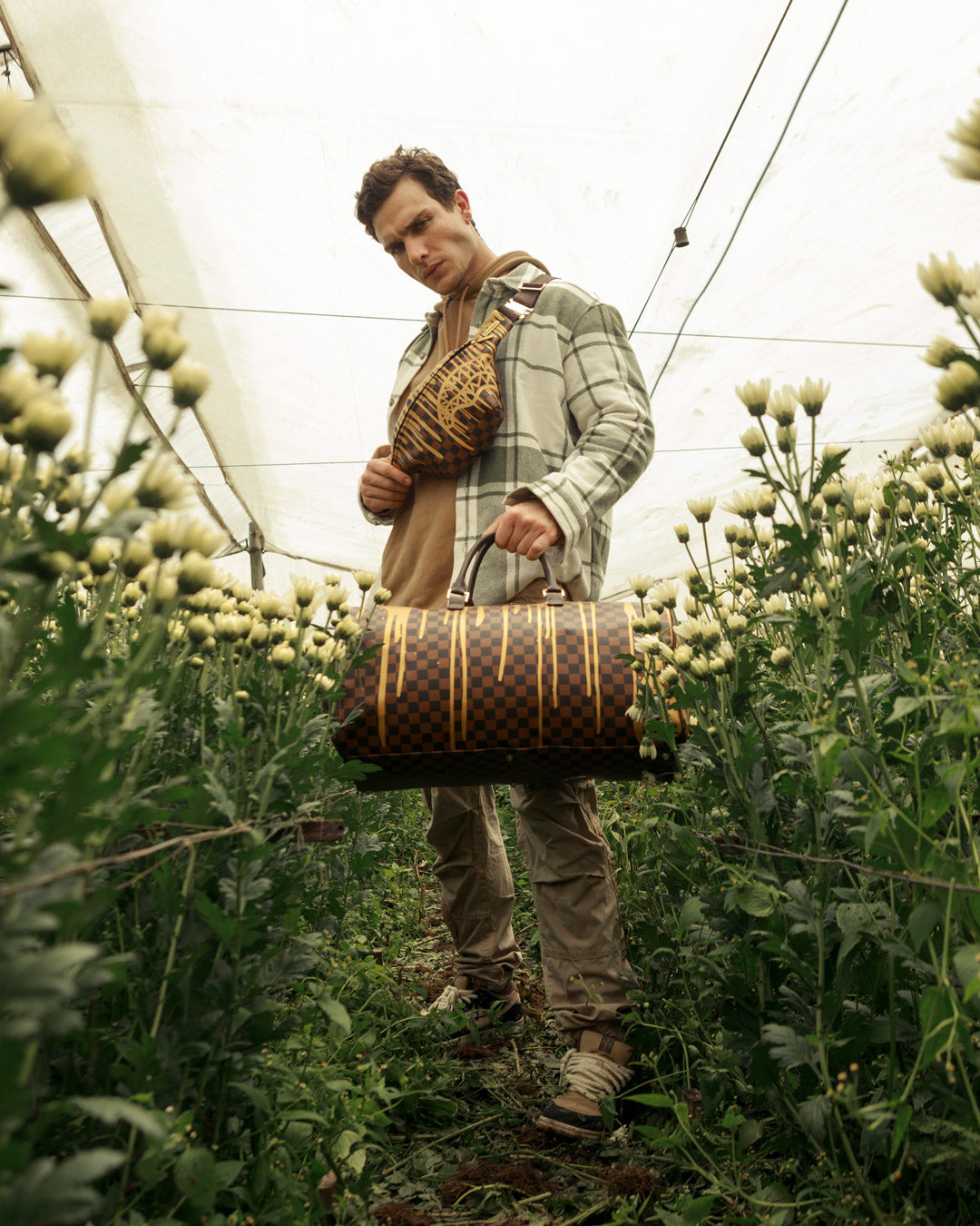 PARIS PAINT SAVVY CROSSBODY